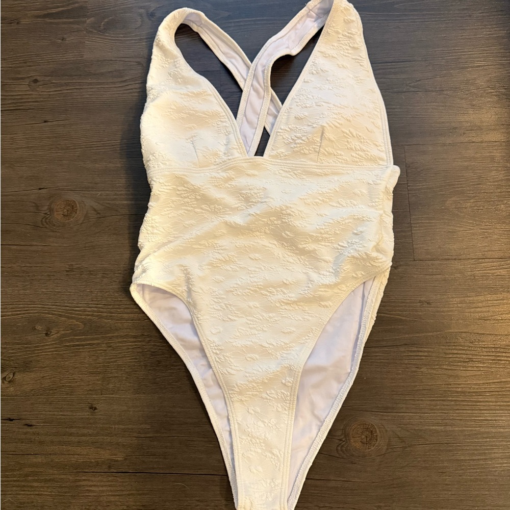 NWT White Textured One Piece Swimsuit